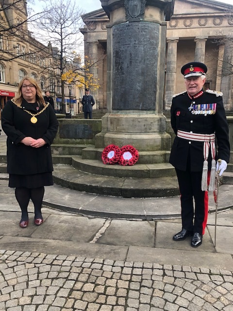Shona Morrison, Council Convenor and Seymour Munro, LL, Elgin Memorial, Remembrance Sunday 2020